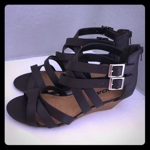 Casual Gladiator Sandal - Brown